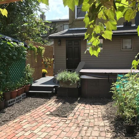 Love-Nest With Private Hot Tub Toronto Exterior foto